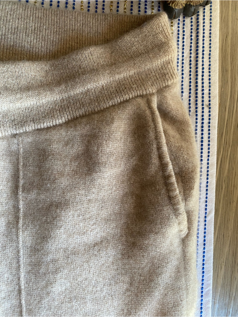 Lilysilk Fluid 100% Cashmere Sweatpants Light Brown Drawstring Sz Small - Picture 8 of 16